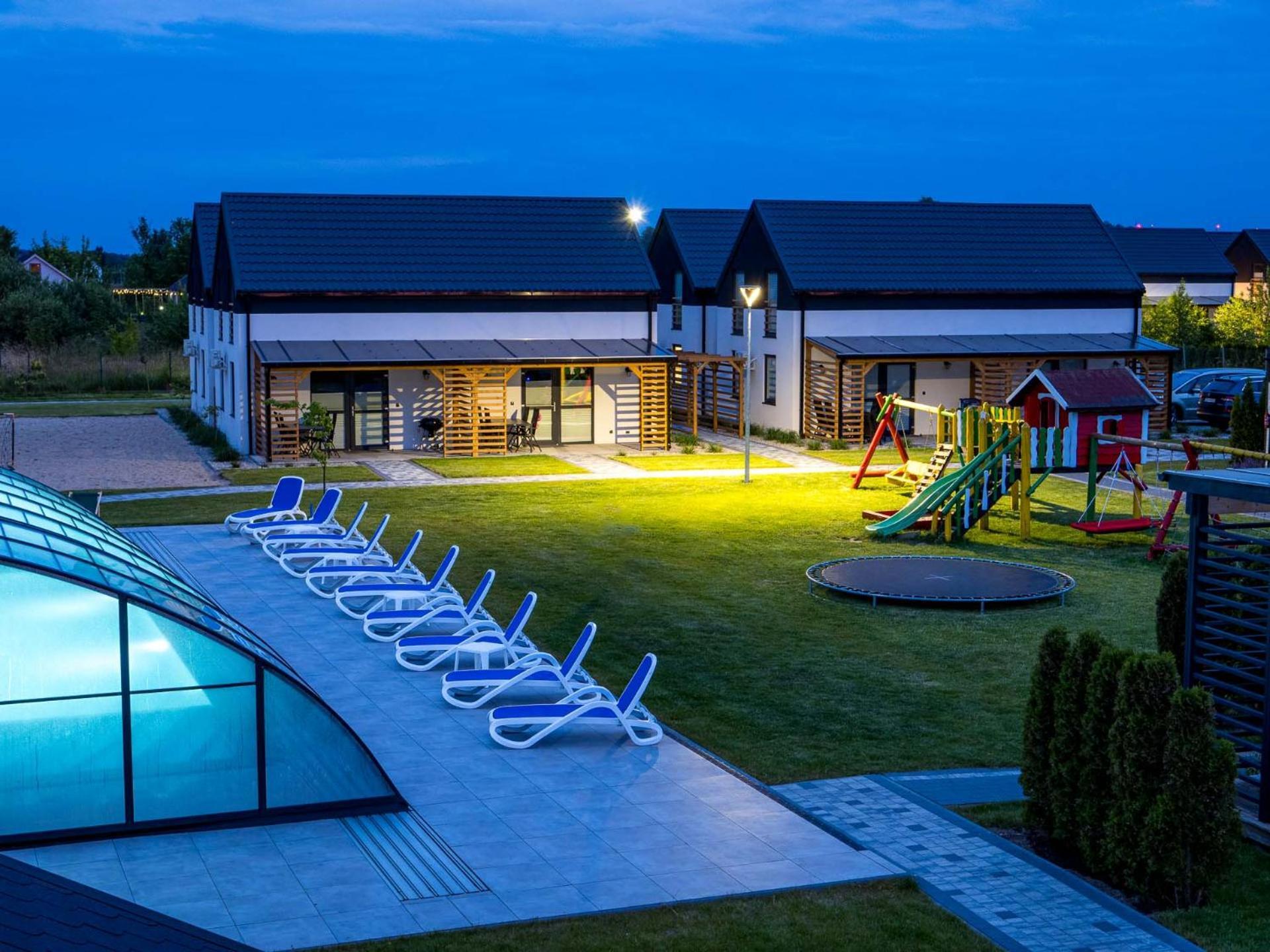Wakacyjna Osada Villa Jezierzany ภายนอก รูปภาพ