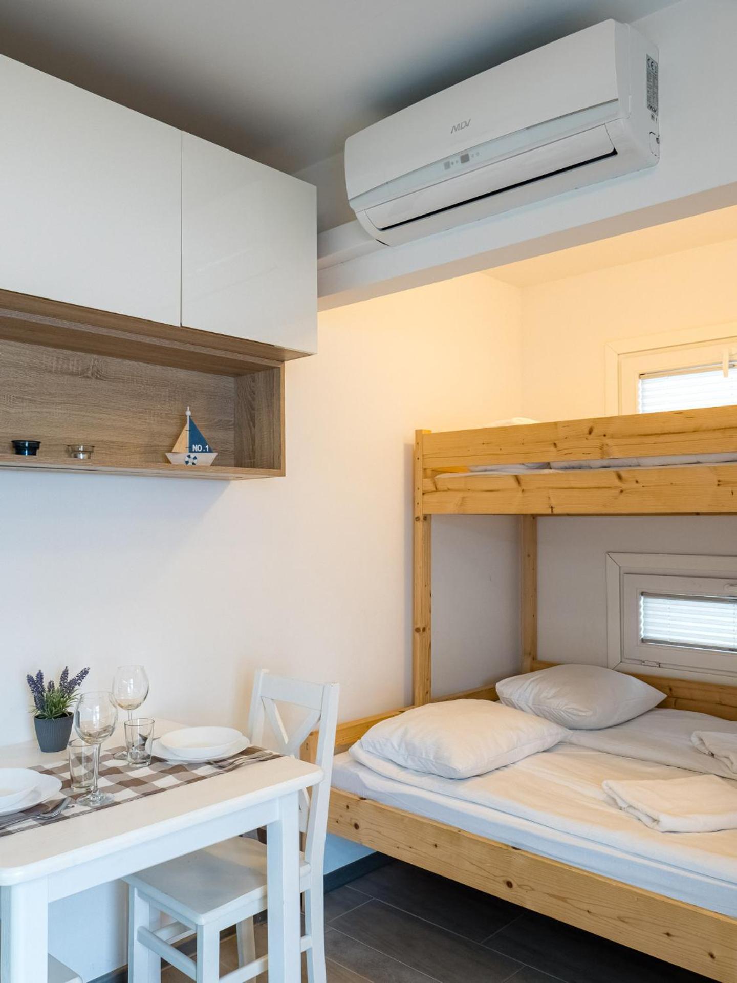 Wakacyjna Osada Villa Jezierzany ภายนอก รูปภาพ